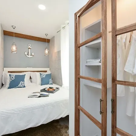 Nemo Apartment *