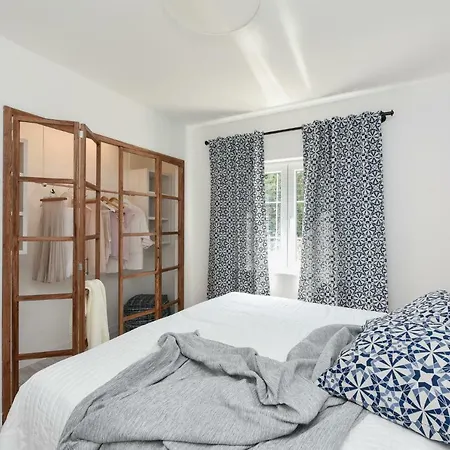 Nemo Apartment