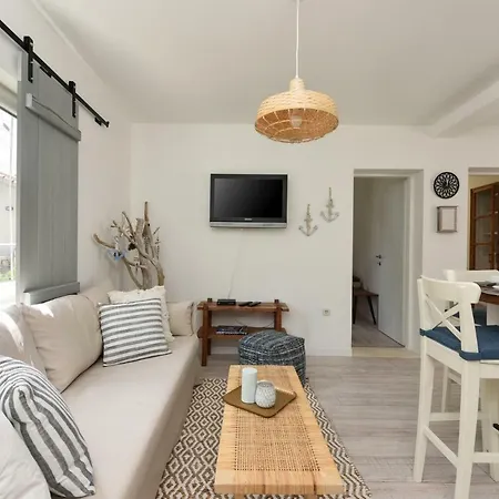 Nemo Apartment *