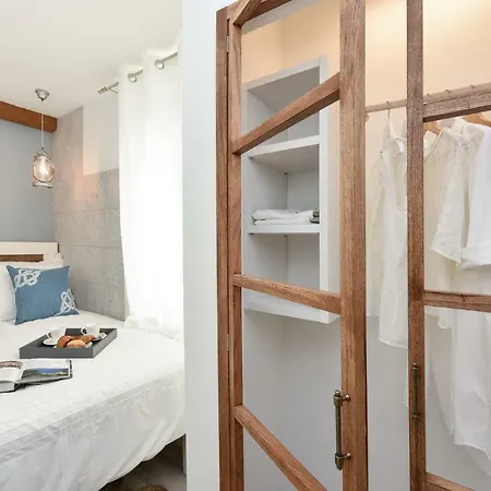 Nemo Apartment